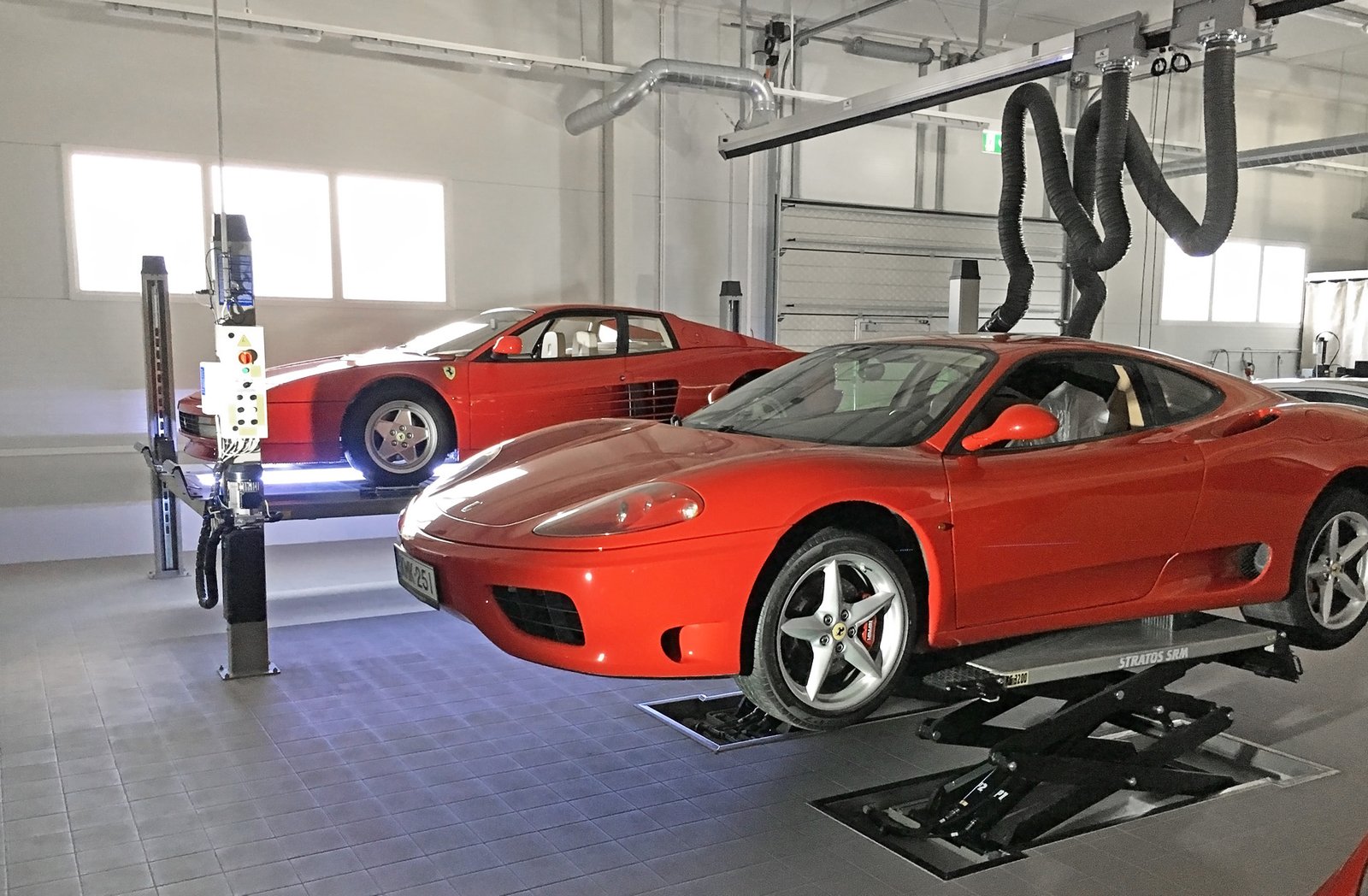 Finnkone-referenssi-ferrari-autokorjaamo-6_