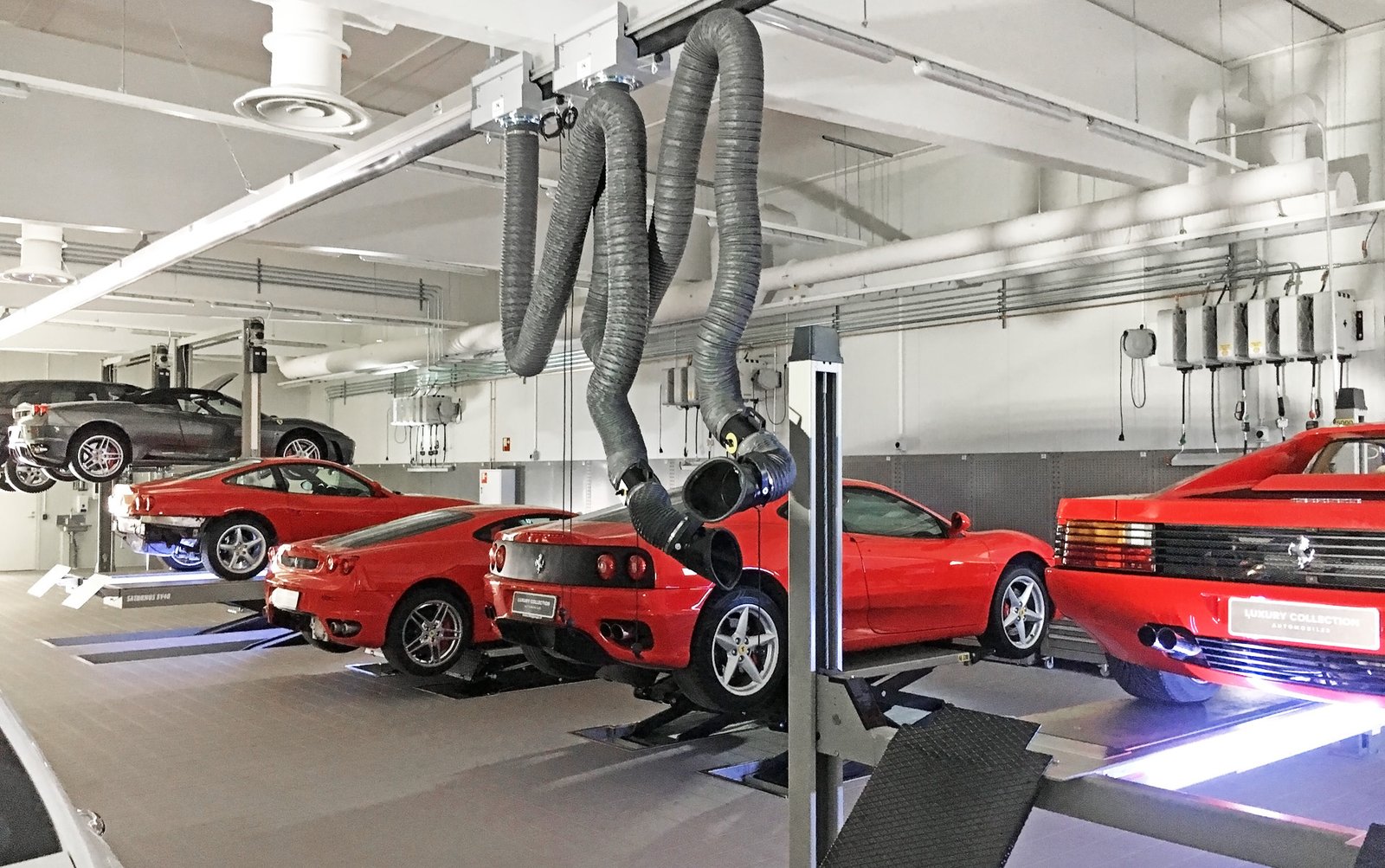 Finnkone-referenssi-ferrari-autokorjaamo_
