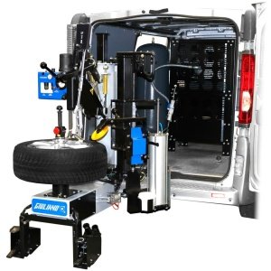 Giuliano S 118 QX Rengaskone pakettiautoon.