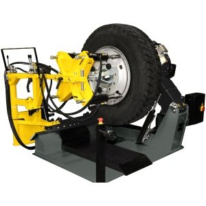 Giuliano S 551 XL MP6 raskaan kaluston rengaskone.